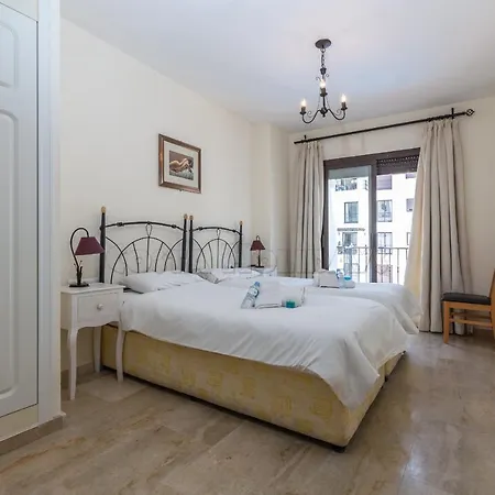 Apartment Marina Real 425 *